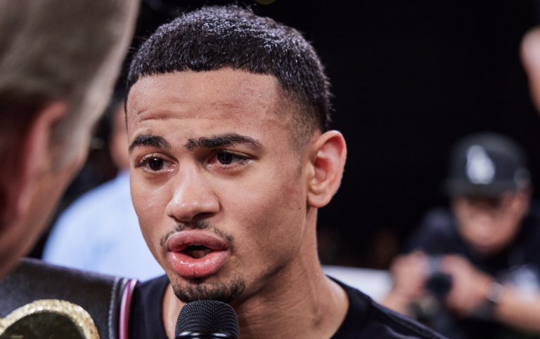 Rolly prend des photos de Ryan Garcia et Golden Boy