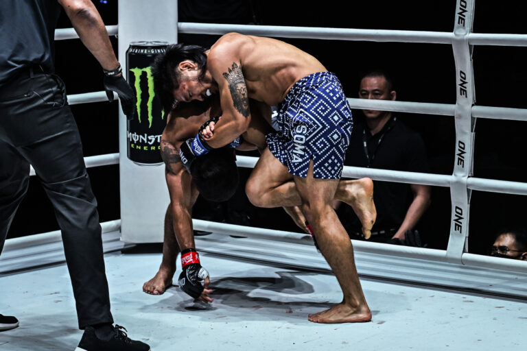 Saemapetch, Adiwang et Tetsuka brillent avec des performances dominantes lors de ONE Fight Night 19