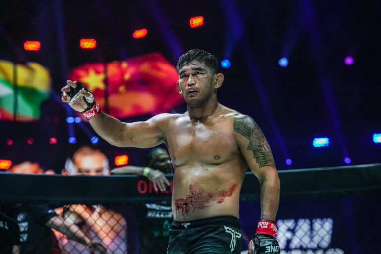 Aung La N Sang affrontera le phénomène invaincu Shamil Erdogan dans un combat de MMA au ONE 168 : Denver