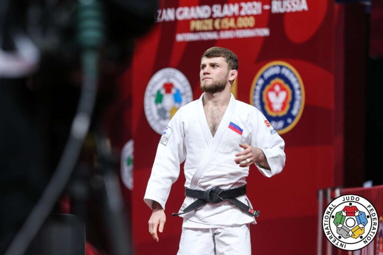 Le poids léger Ayub Bliev remporte son premier Grand Chelem