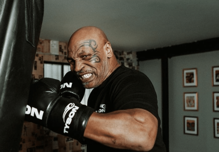 L&rsquo;entraîneur de Mike Tyson minimise les problèmes de santé