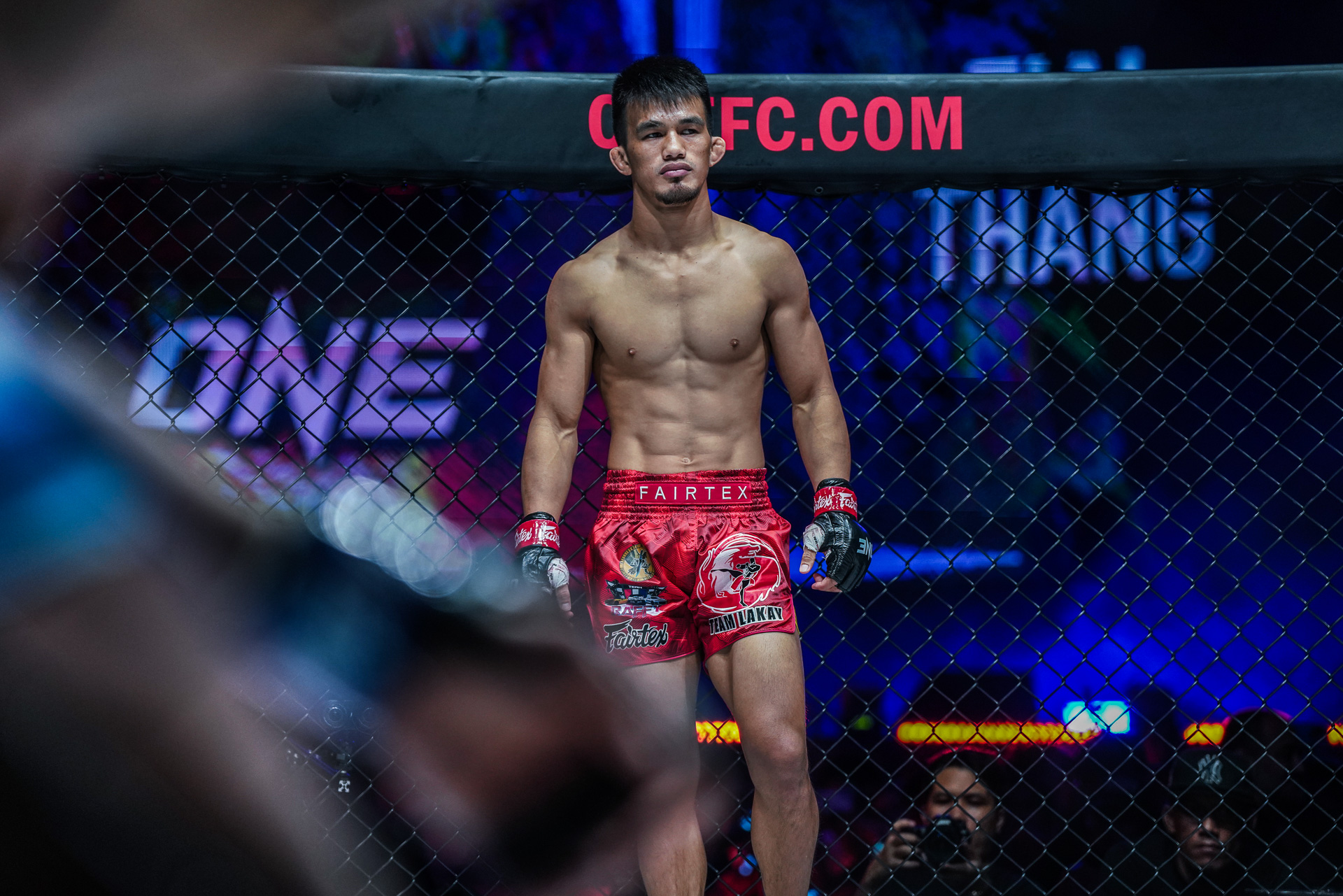 Jeremy Pacatiw stands in the Circle at ONE 164
