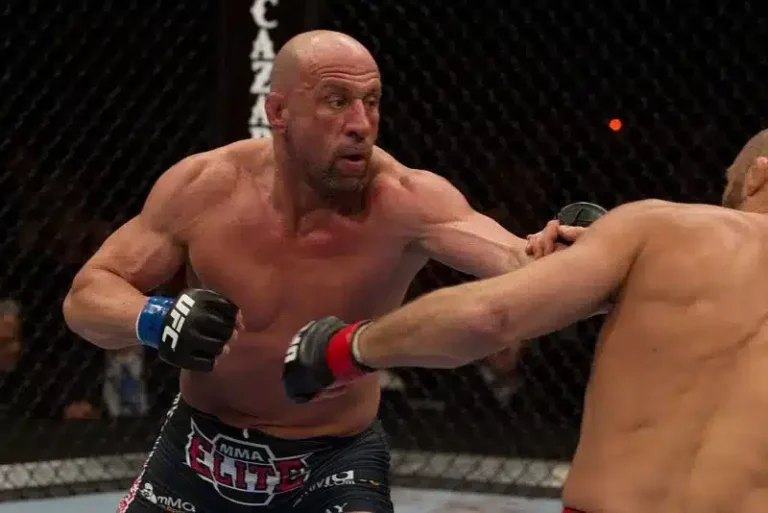 Mark Coleman est libéré de l&rsquo;hôpital après un incendie