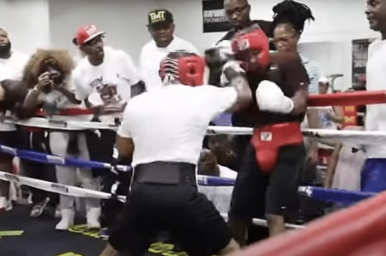Ryan Garcia divulgue des images |  SPORTS DE COMBAT