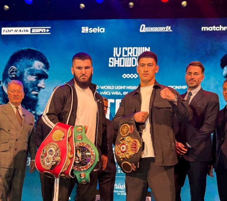 Beterbiev et Bivol s'affrontent
