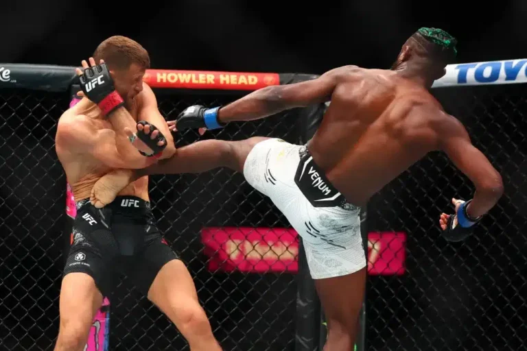 Sterling envisage de prendre sa retraite avant l'UFC 300