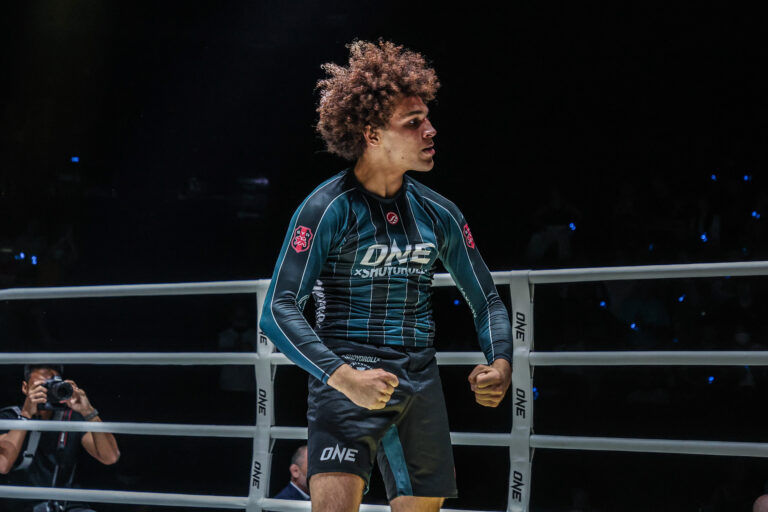 « J'aime le combat » – Le roi du grappling de soumission Kade Ruotolo se sent dans son élément avant ses débuts en MMA