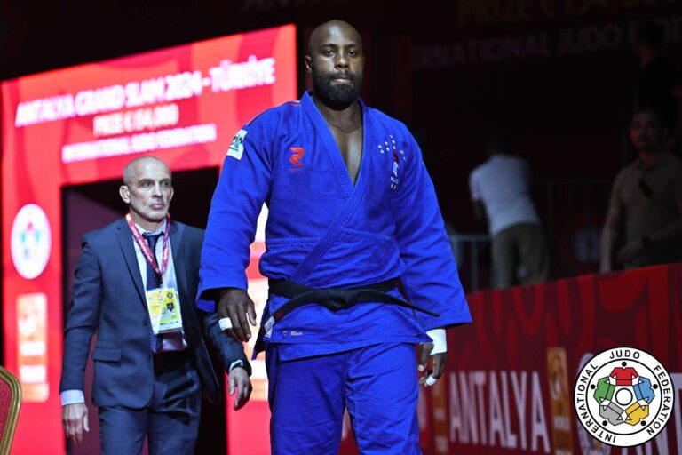 Teddy Riner défié par Tatsuru Saito