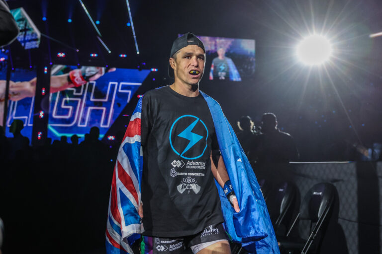 « Un grand tournant » – Reece McLaren vise à remporter le titre mondial avec une victoire à enjeux élevés contre Hu Yong