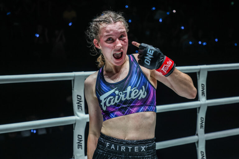 Les meilleures images de ONE Fight Night 22 : Sundell contre.  Diachkova