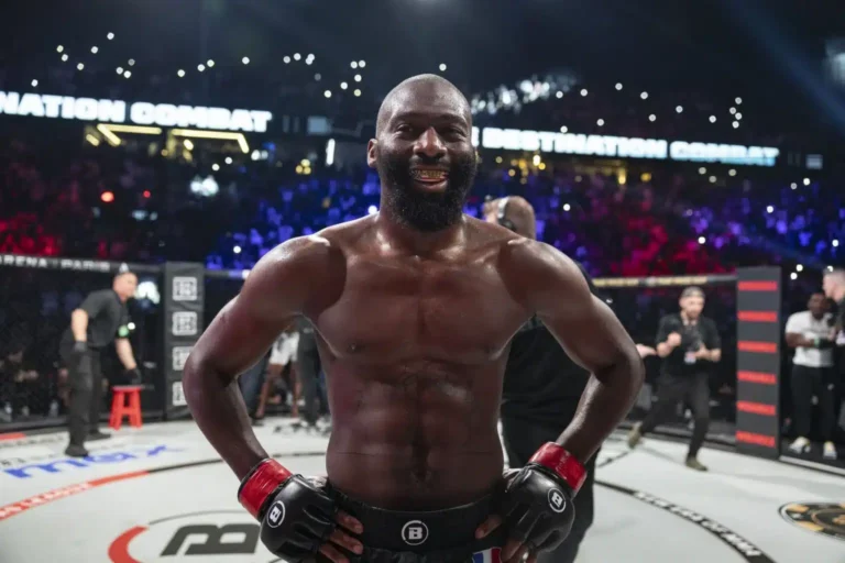 Bellator Paris : Cédric Doumbé électrise le public local, Mix conserve sa ceinture