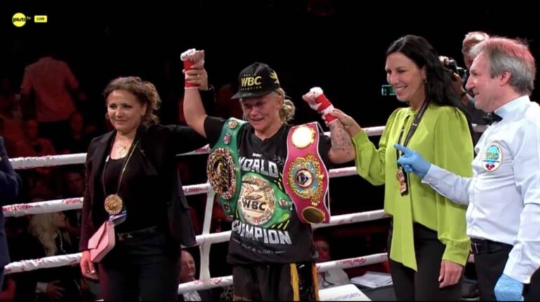 Dina Thorslund bat Seren Cetin