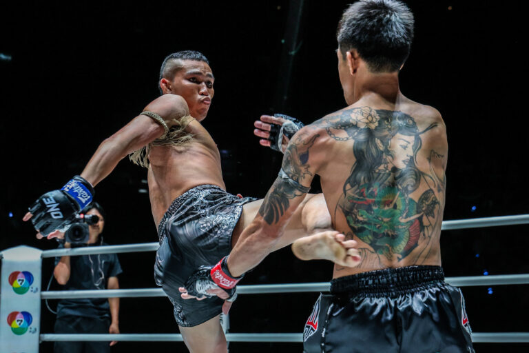 ET remporte sa deuxième victoire contre Mongkolkaew, Wei passe 2-0 en ONE contre Matsumoto lors de ONE Friday Fights 62