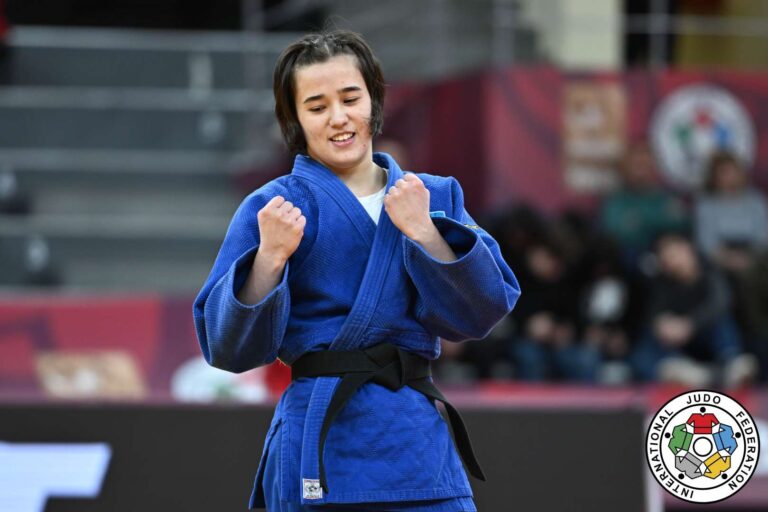 Galiya Tynbayeva remporte l'or pour son public à Astana