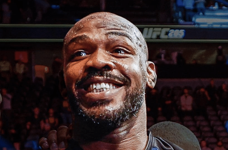 Jon Jones dit qu'il a une « date » pour son retour