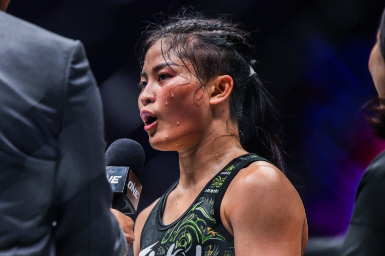 « L'anglais est très important pour moi ces jours-ci » – Stamp Fairtex détaille sa quête pour apprendre une nouvelle langue