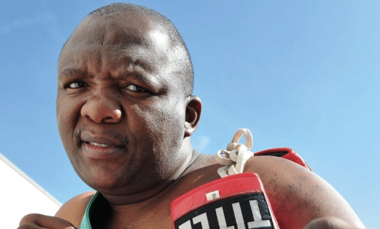 Le champion des deux divisions Dingaan Thobela est décédé à 57 ans