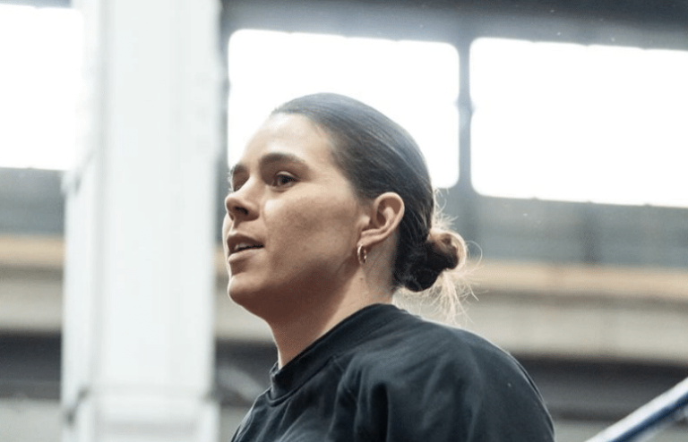 Savannah Marshall se plonge dans la scène de la boxe