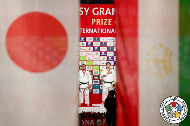 Tatsuru Saito donne de l'espoir au Japon pour l'or olympique des poids lourds