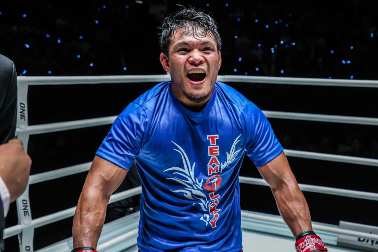 Carlo Bumina-ang fera ses débuts aux États-Unis contre Asa Ten Pow dans un match de MMA à ONE Fight Night 24