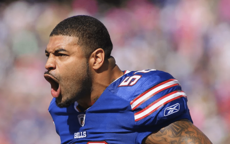 Dana White Eyed UFC Bout entre les anciennes stars de la NFL Merriman et Hardy