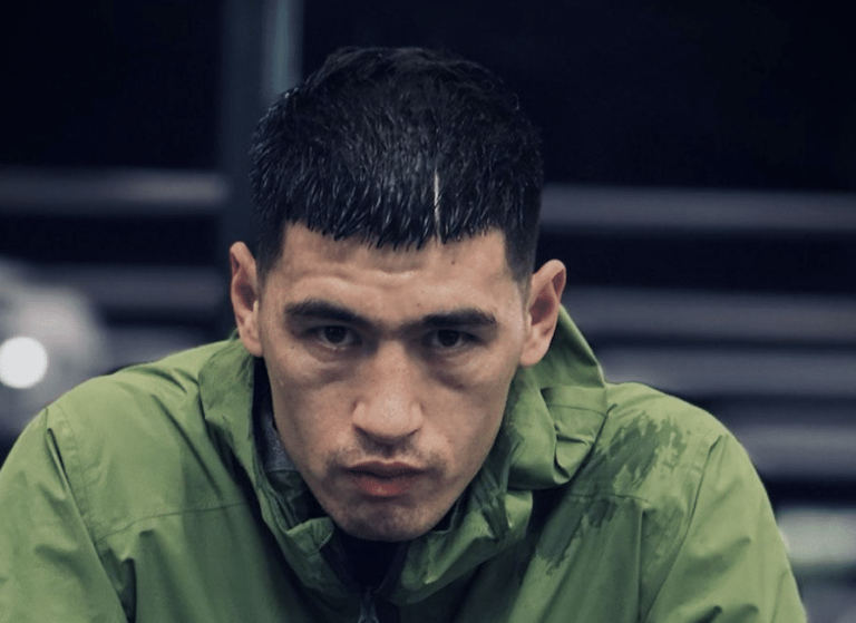 Les Saoudiens veulent que Bivol combatte Benavidez et Opetaia