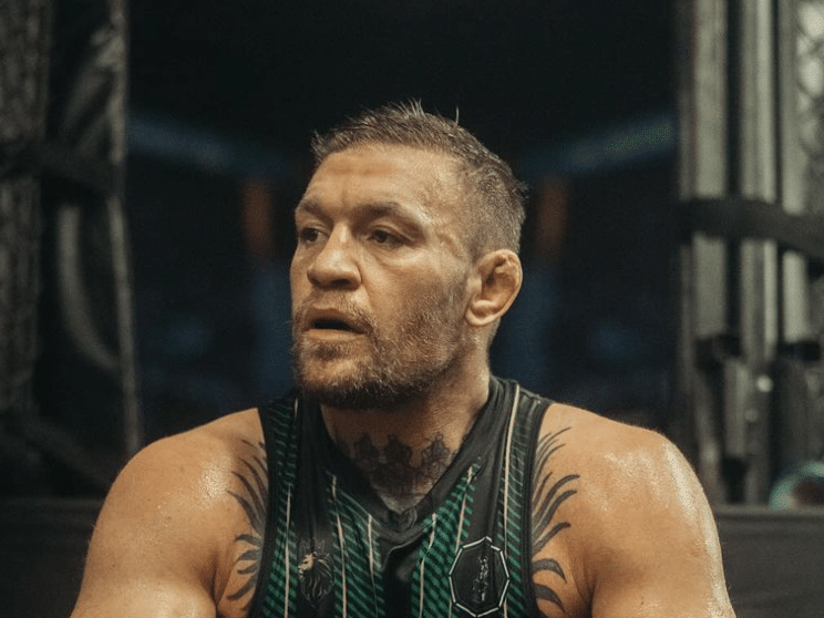 McGregor répond après le report de son Chandler Presser