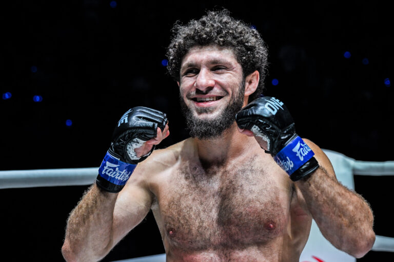 Superlek gagne, Petchtanong revient en trombe, Nabati remporte un contrat sur ONE Friday Fights 68 Supporting Card