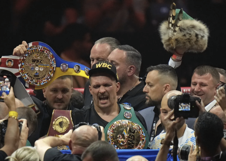 Usyk abandonne son titre IBF