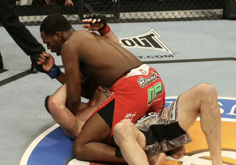 Le coup de coude 12-6 retiré de la liste des mouvements illégaux du MMA