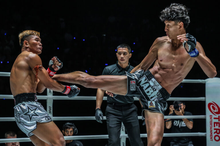 Anane et Soe Lin Oo remportent des contrats à six chiffres avec des victoires impressionnantes par KO lors de ONE Friday Fights 69