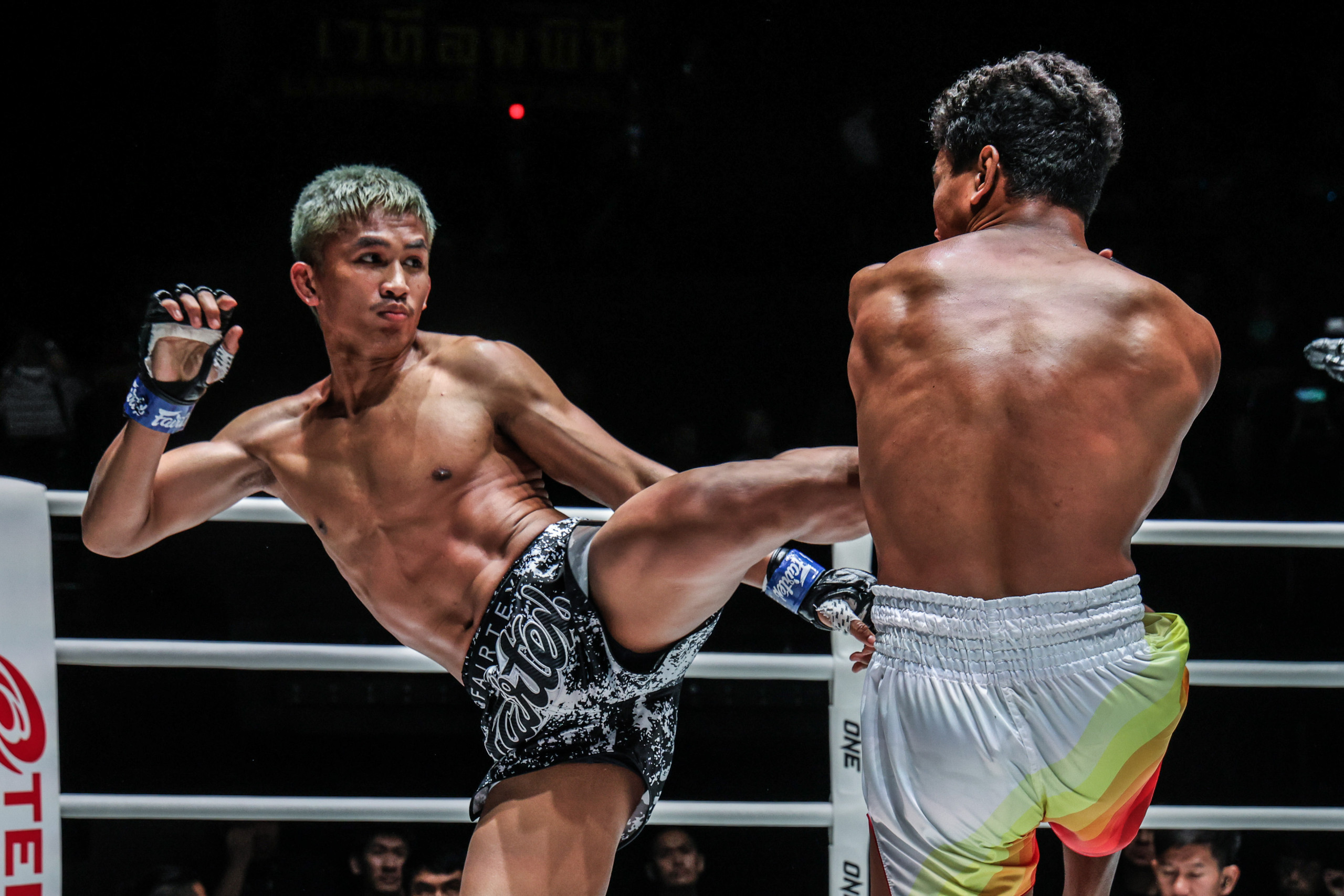 Petsukumvit Boi Bangna Kongsuk Fairtex ONE Friday Fights 53 14