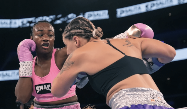 Claressa Shields est la championne des poids lourds du WBC