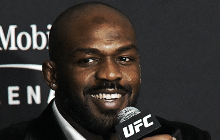 Jon Jones annonce son retour en novembre