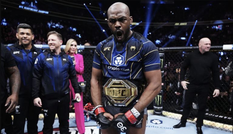 Jon Jones réagit à l'appel de Tom Aspinall
