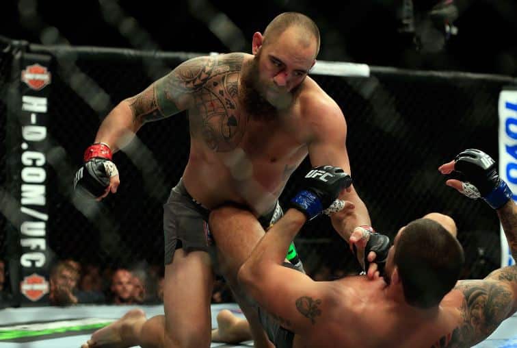 Le poids lourd Travis Browne libéré de son contrat avec l'UFC