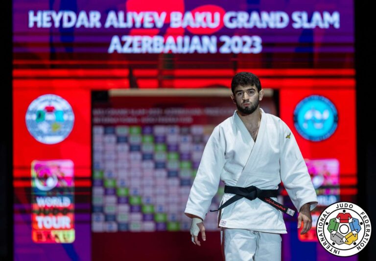 Makhmadbek Makhmadbekov n'a pas la possibilité de concourir en tant qu'athlète neutre aux Jeux olympiques