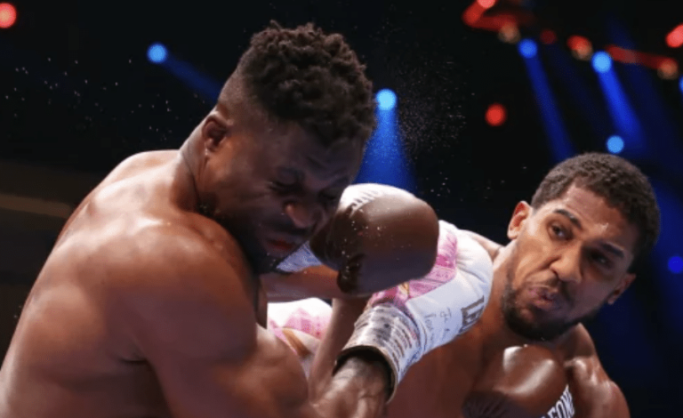 Ngannou accuse les promoteurs de la défaite à élimination directe contre Joshua