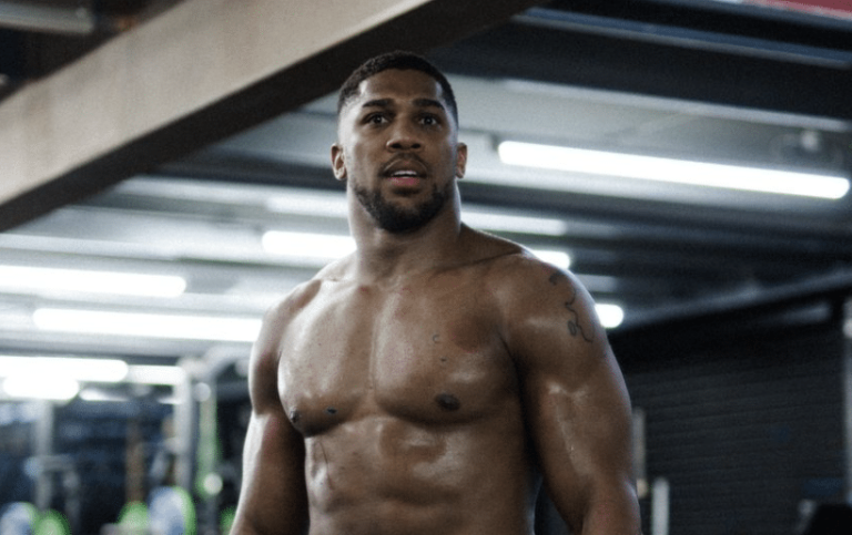 Hearn parle des projets de retraite potentiels de Joshua