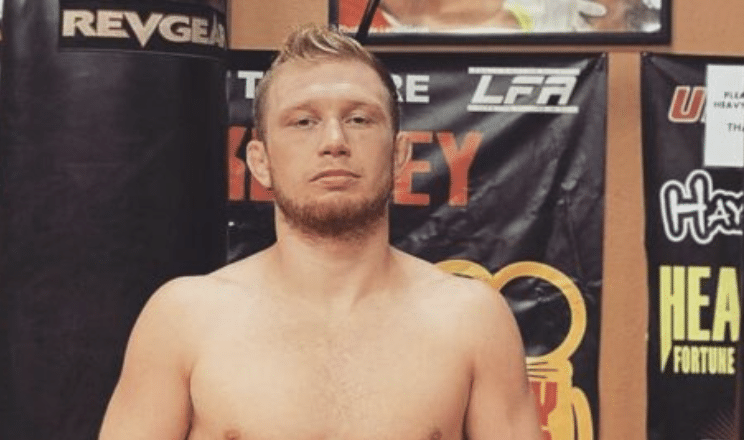 Casey Kenney de l'UFC accusé d'enlèvement et d'agression