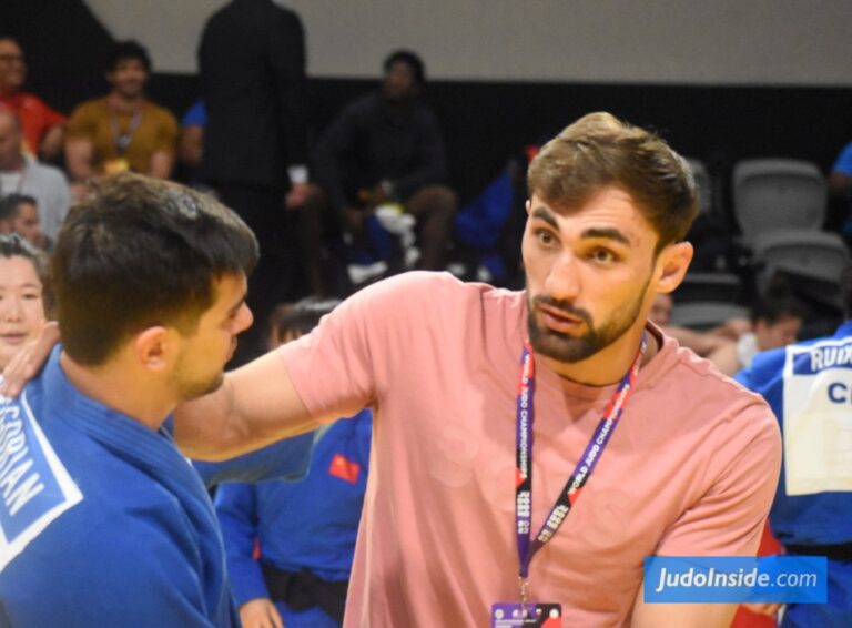 Comment participer aux compétitions de judo en tant qu'athlète universitaire