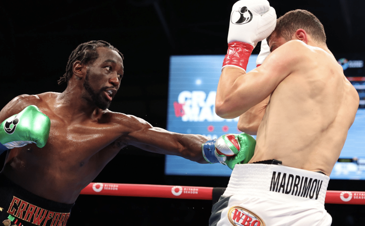 Crawford bat Israil Madrimov | SPORTS DE COMBAT