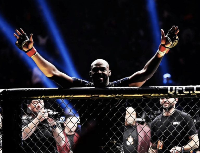 Jones pourrait prendre sa retraite après avoir affronté Miocic, réagit Aspinall