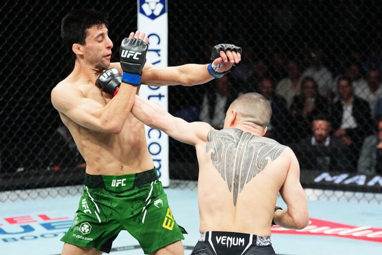 Kai Kara-France éblouit par un KO contre Steve Erceg lors du co-main event de l'UFC 305