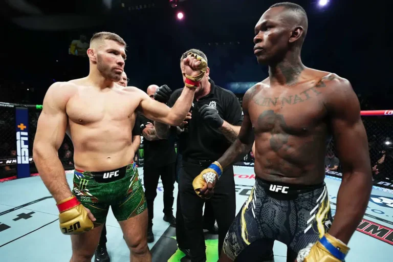 L'état d'esprit d'Israel Adesanya avant la soumission de Dricus Du Plessis au 4e round à l'UFC 305