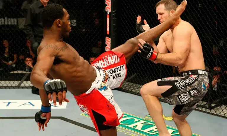 L'ancien combattant de l'UFC Matt Hamill rappelle à Jon Jones sa défaite de 2009