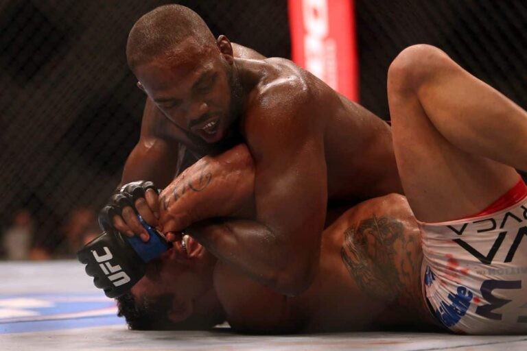 Jon Jones nommé « GOAT » dans une nouvelle vidéo promotionnelle de l'UFC