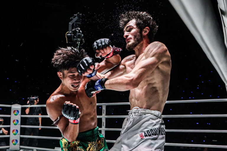 Kongchai retrouve sa forme face à Abdulmuslimov, Imangazaliev marque KO pour rester parfait à ONE Friday Fights 79