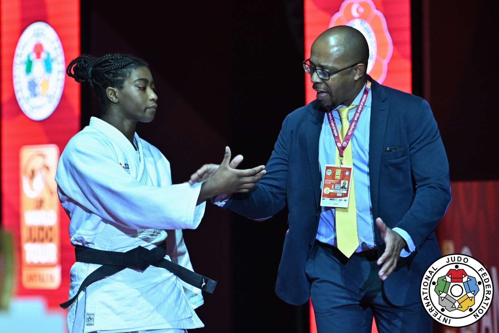 L'Olympien sur le tapis lors de la deuxième journée des Championnats d'Europe Juniors