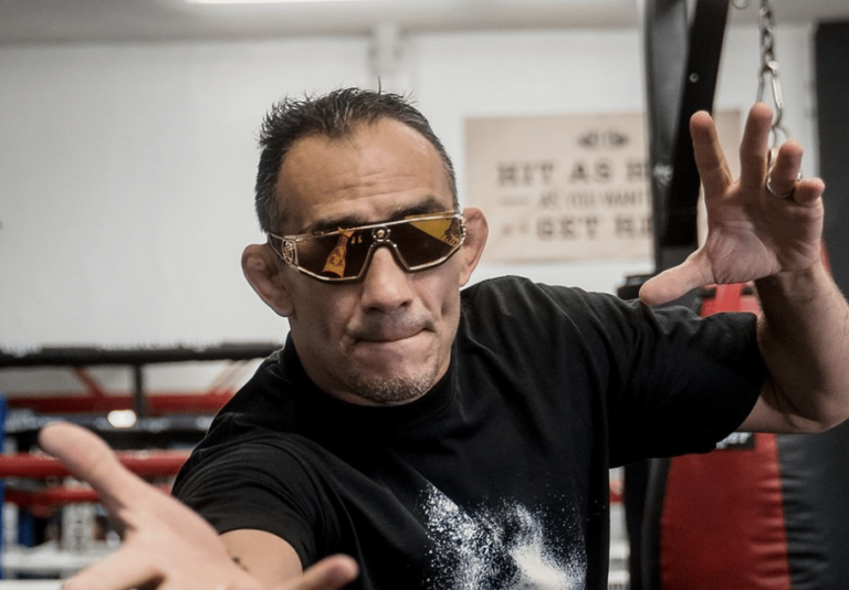 Tony Ferguson fait une annonce après sa sortie de l'UFC